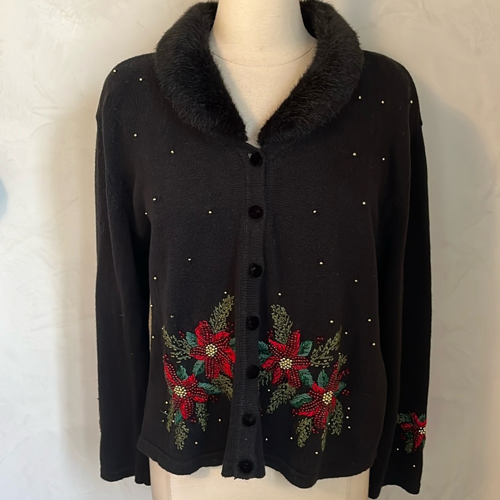 Heirloom Collectibles Black Cardigan w/Faux fur collar & Christmas detail Size L